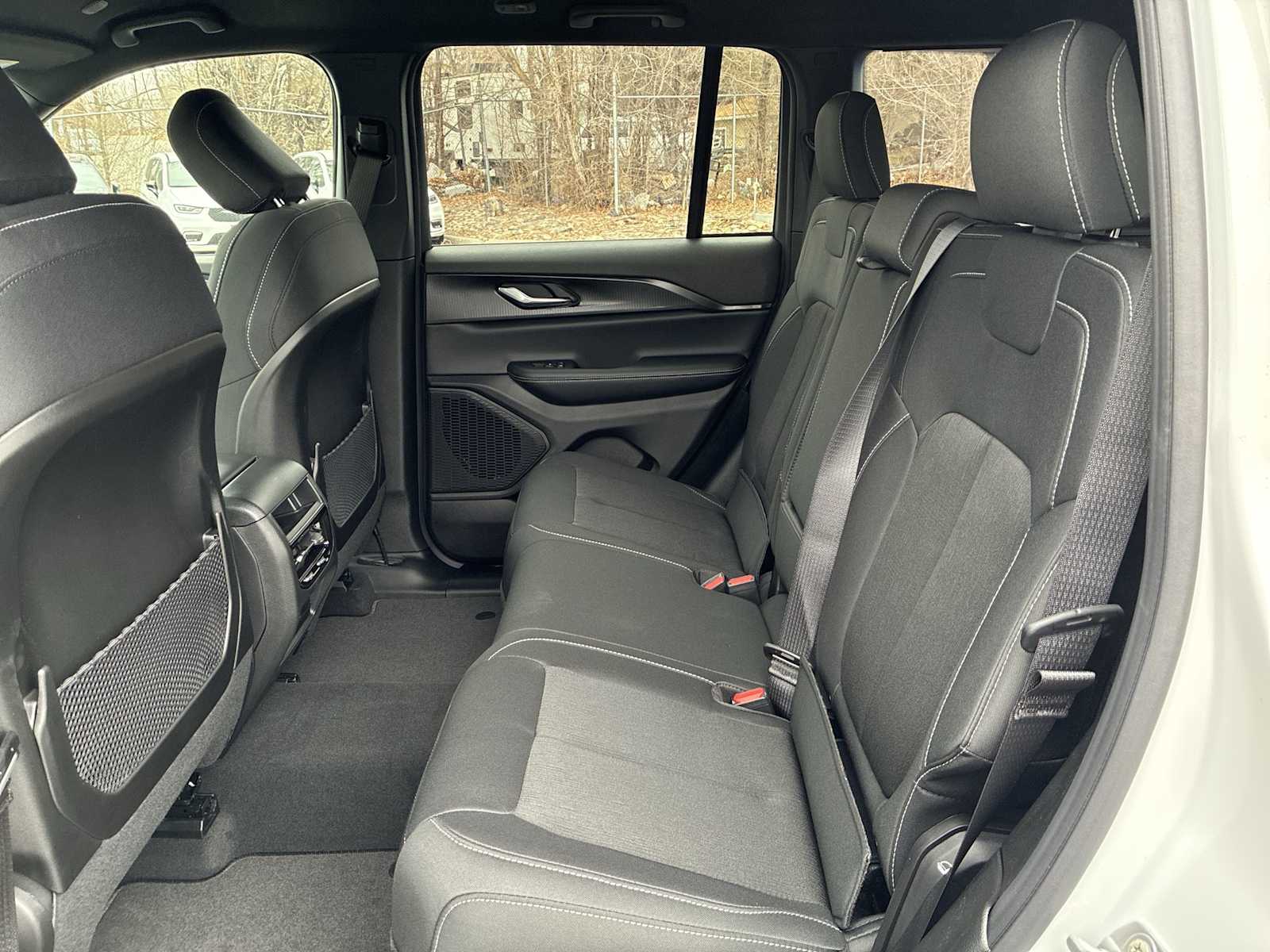 Thumbnail: 2026 Jeep Grand Cherokee - 23