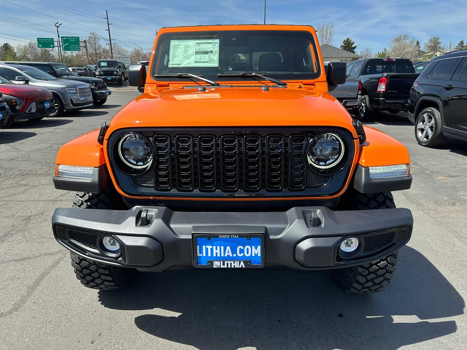 2025 Jeep Gladiator Willys photo 2