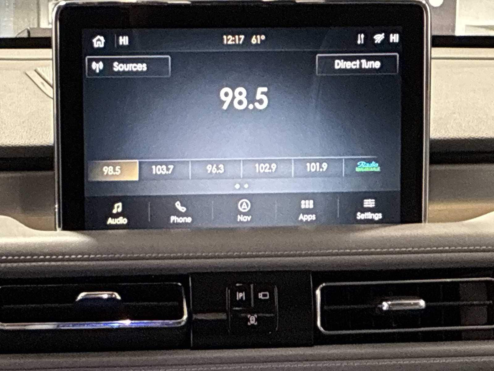 Thumbnail: 2020 Lincoln Aviator - 12