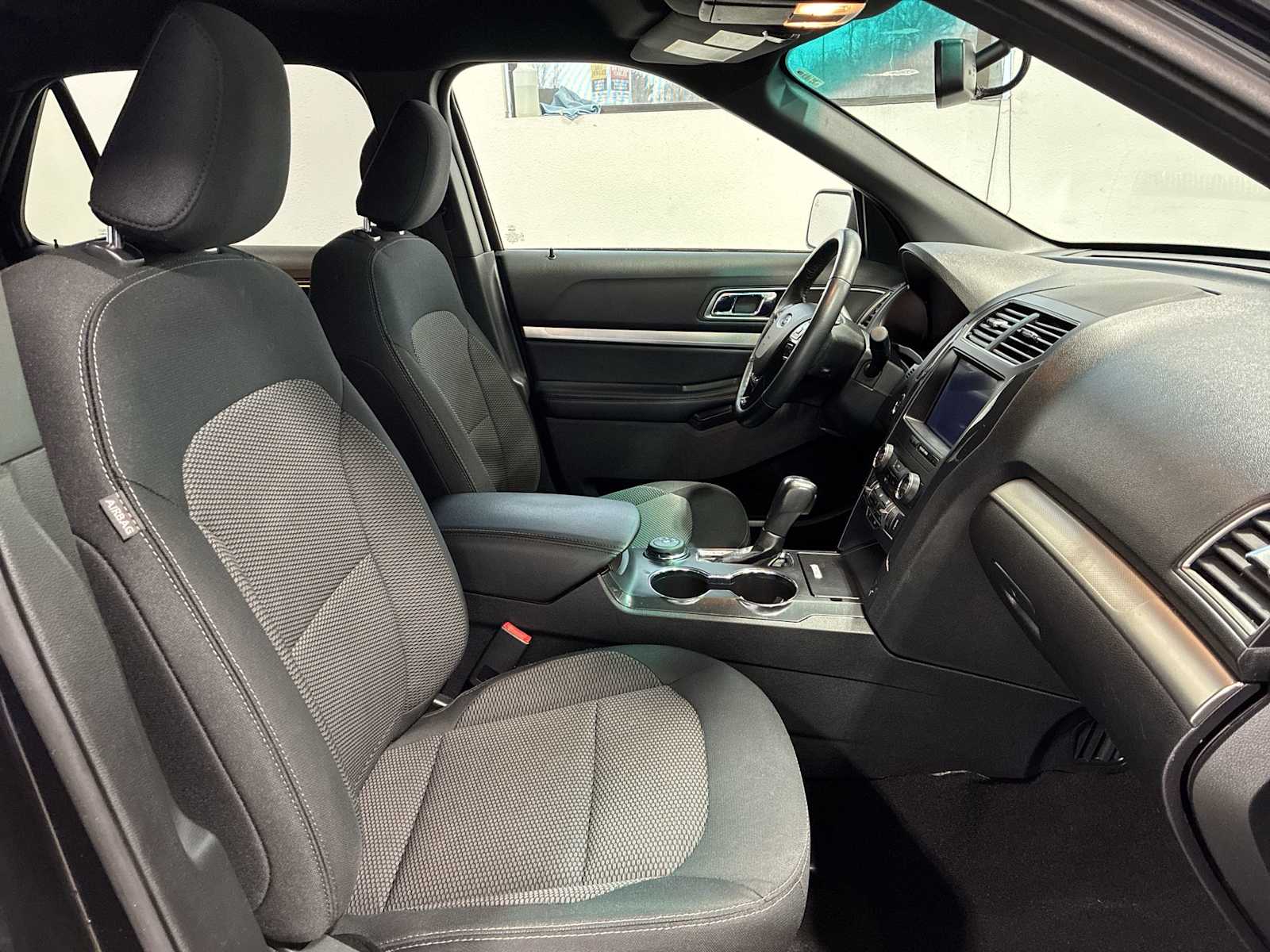 Thumbnail: 2019 Ford Explorer - 25