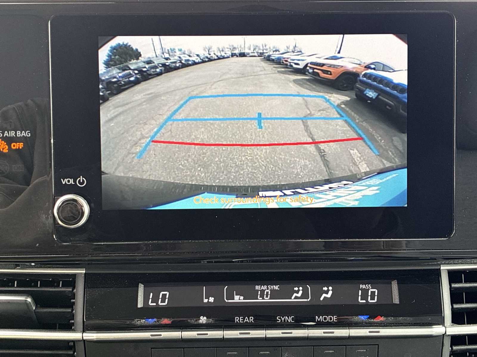 Thumbnail: 2025 Toyota Sienna - 23