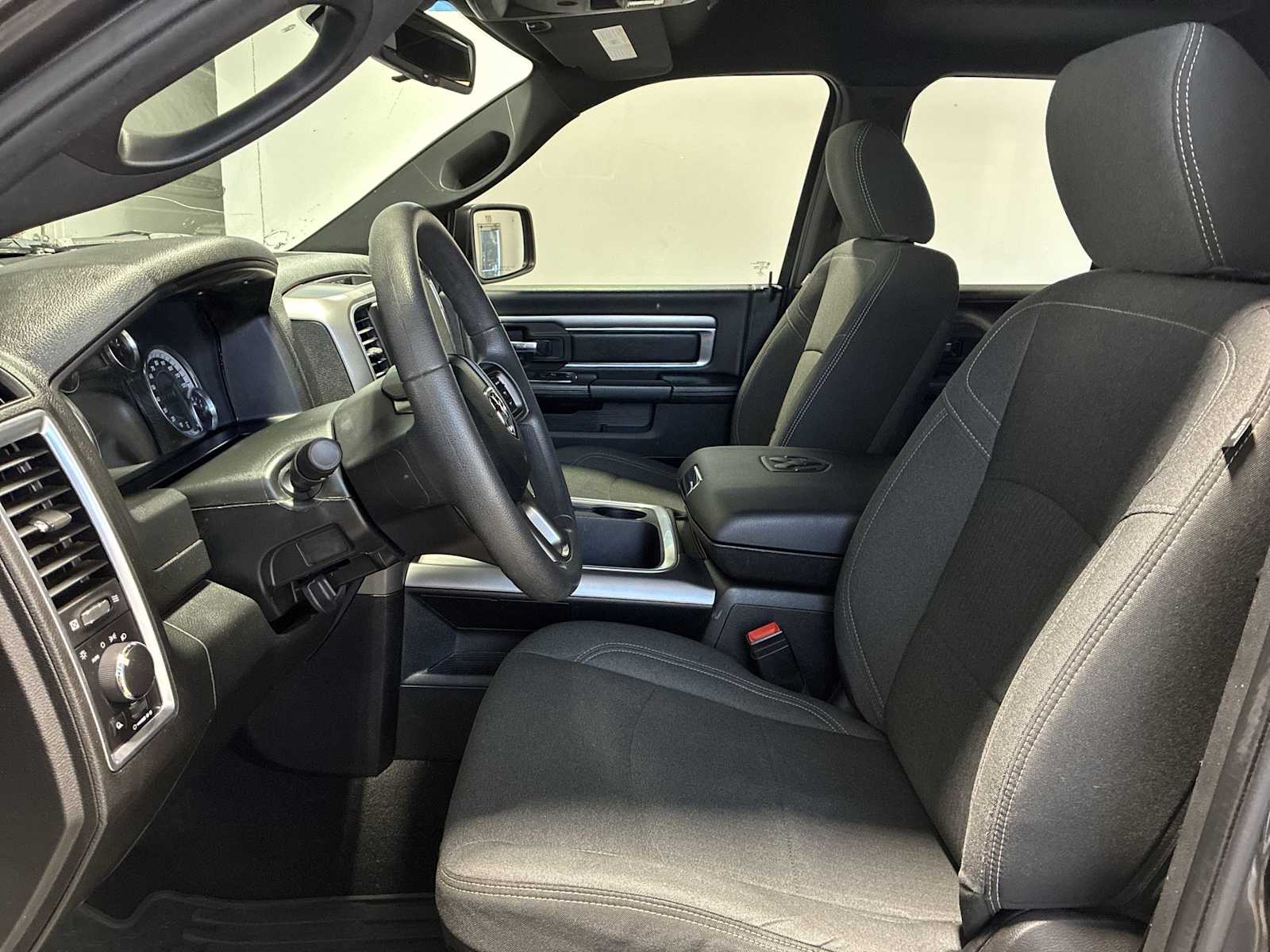 Thumbnail: 2021 RAM 1500 Classic - 13