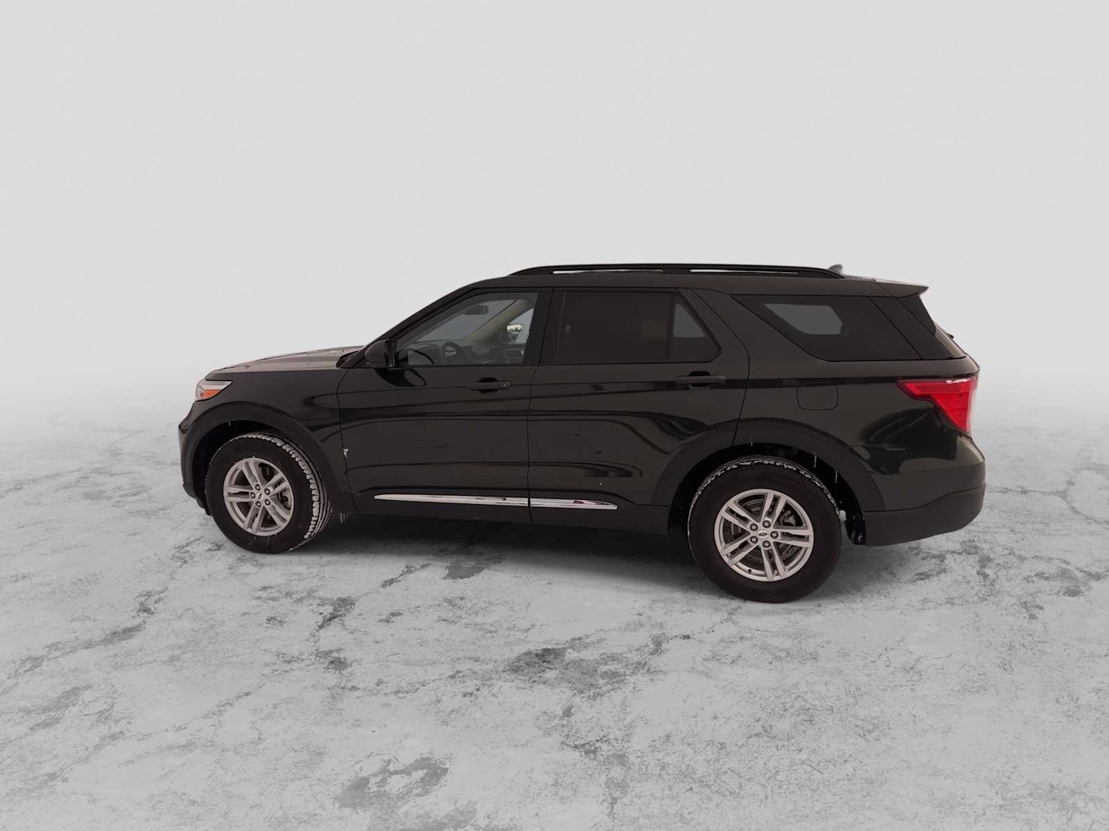 Thumbnail: 2023 Ford Explorer - 5