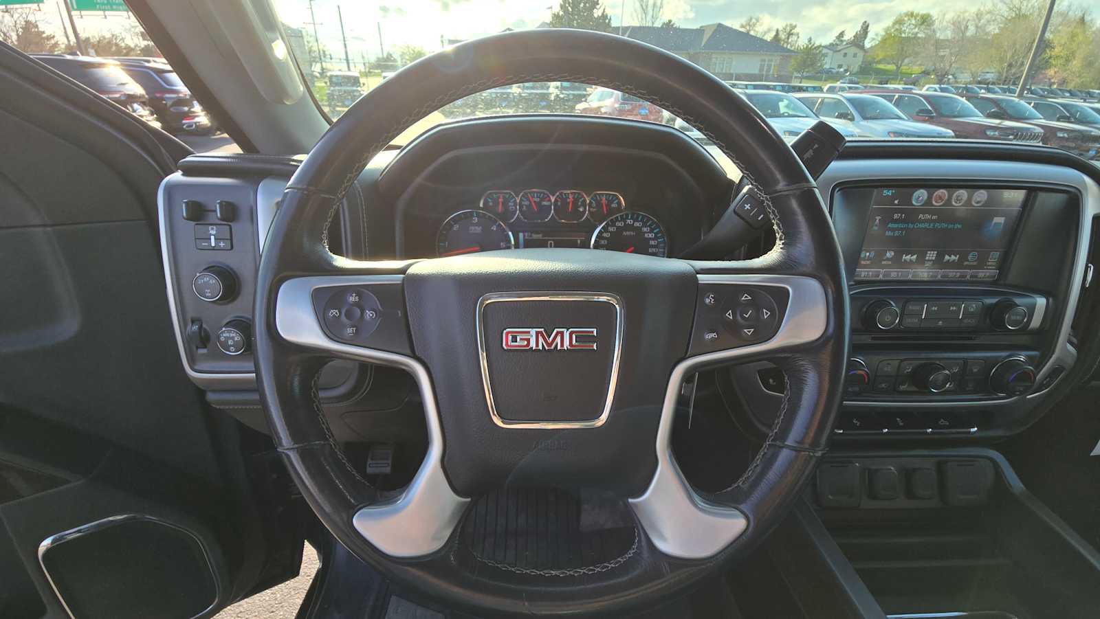 Thumbnail: 2018 GMC Sierra 2500 - 21