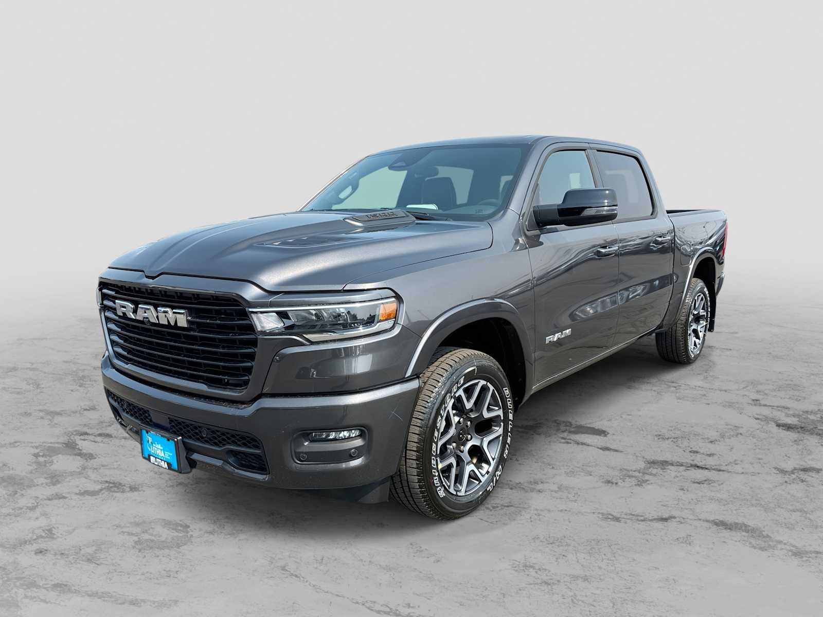 2026 Ram 1500 LARAMIE CREW CAB 4X4 5'7 BOX