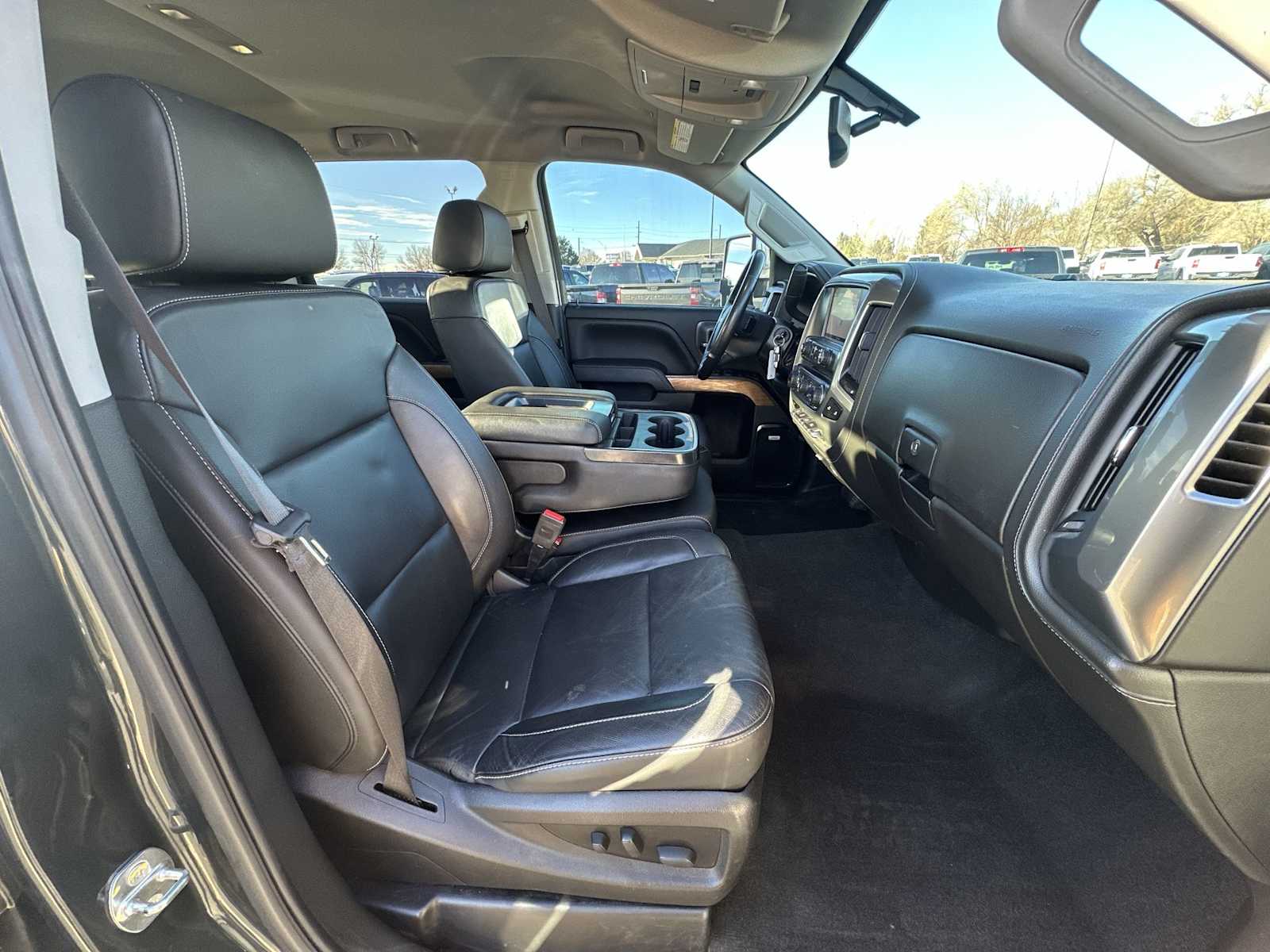 Thumbnail: 2018 Chevrolet Silverado 2500 - 24