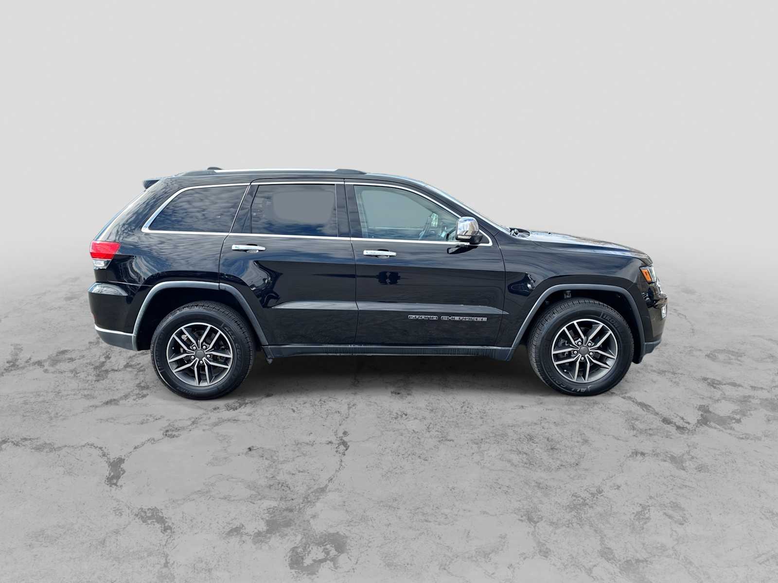 Thumbnail: 2019 Jeep Grand Cherokee - 9