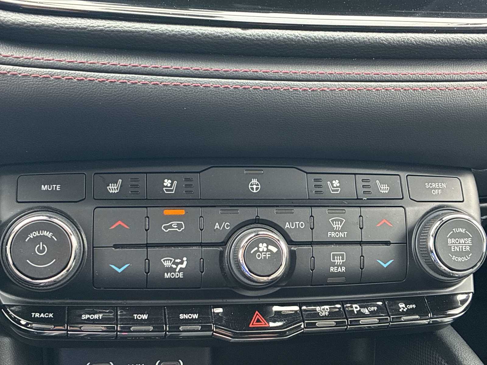 Thumbnail: 2022 Dodge Durango - 17