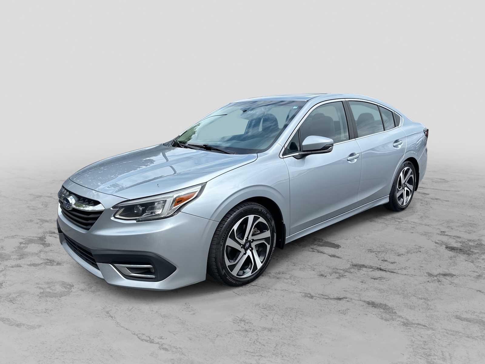 2022 Subaru Legacy Limited's photo