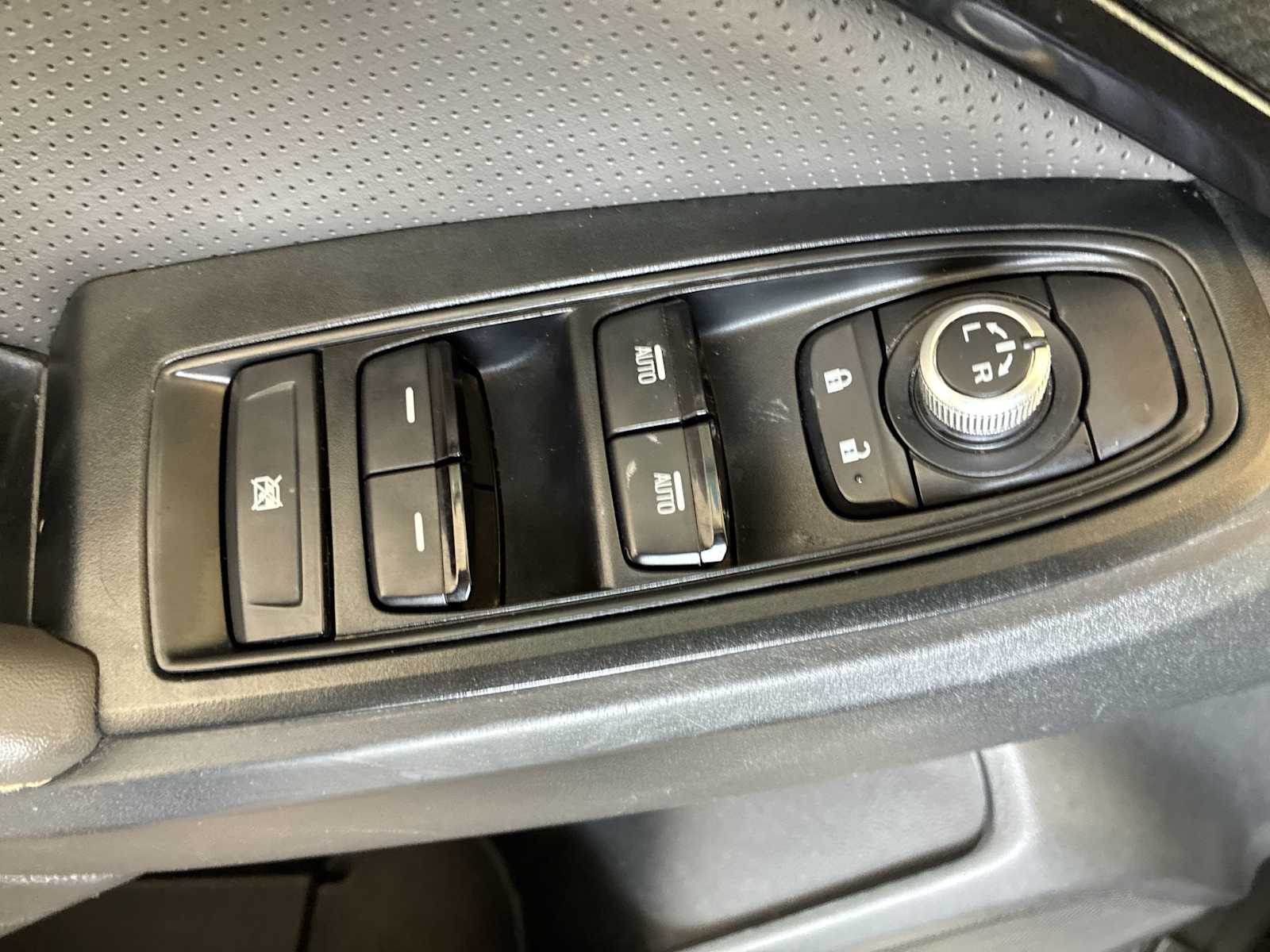 Thumbnail: 2022 Subaru Crosstrek - 15