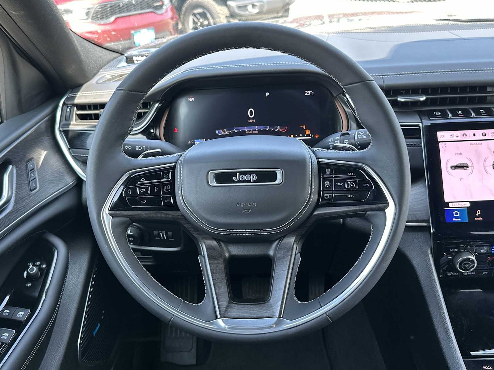 Thumbnail: 2023 Jeep Grand Cherokee - 11