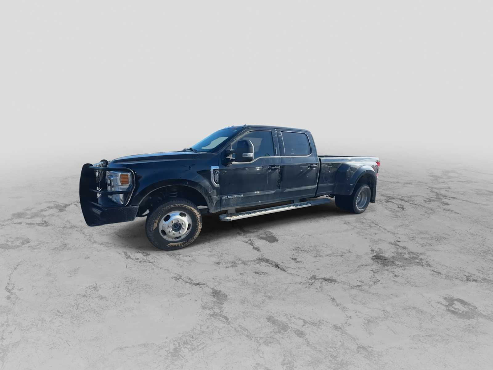 2022 Ford F-350 Lariat photo 3