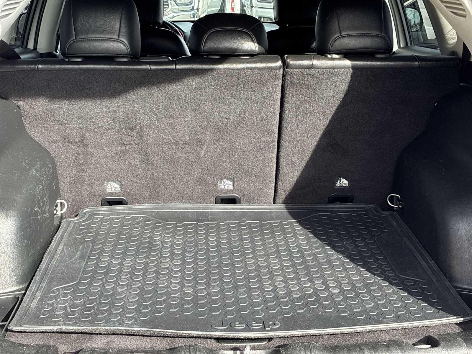 Thumbnail: 2019 Jeep Compass - 18