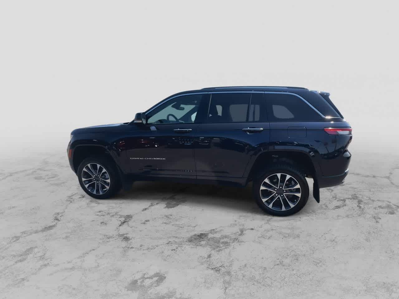 Thumbnail: 2023 Jeep Grand Cherokee - 5
