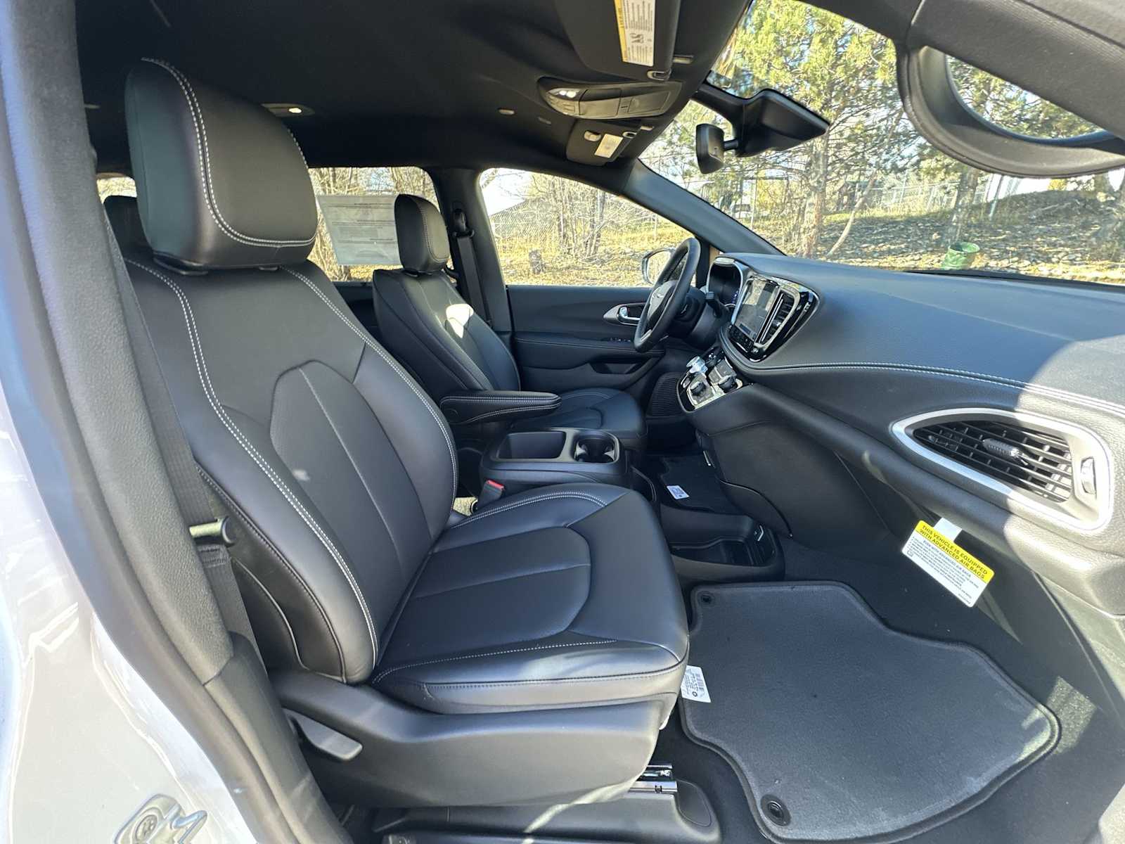 Thumbnail: 2026 Chrysler Pacifica - 24