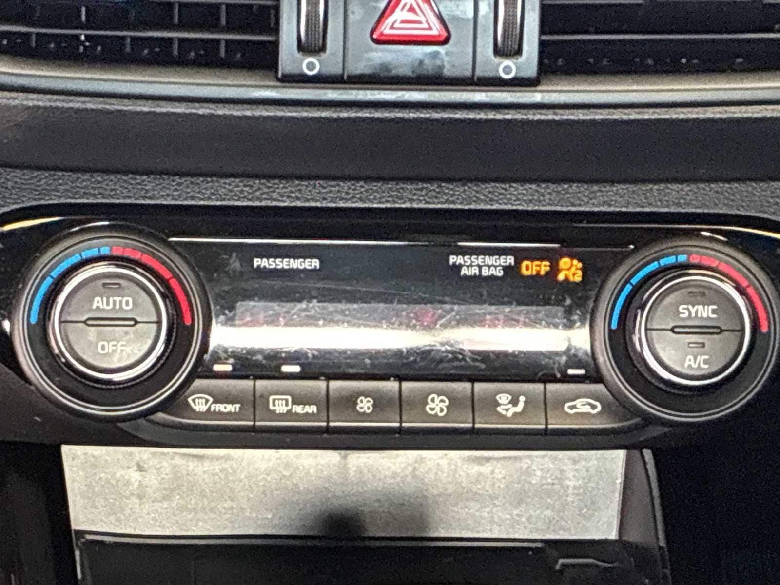 Thumbnail: 2023 Kia Forte - 16