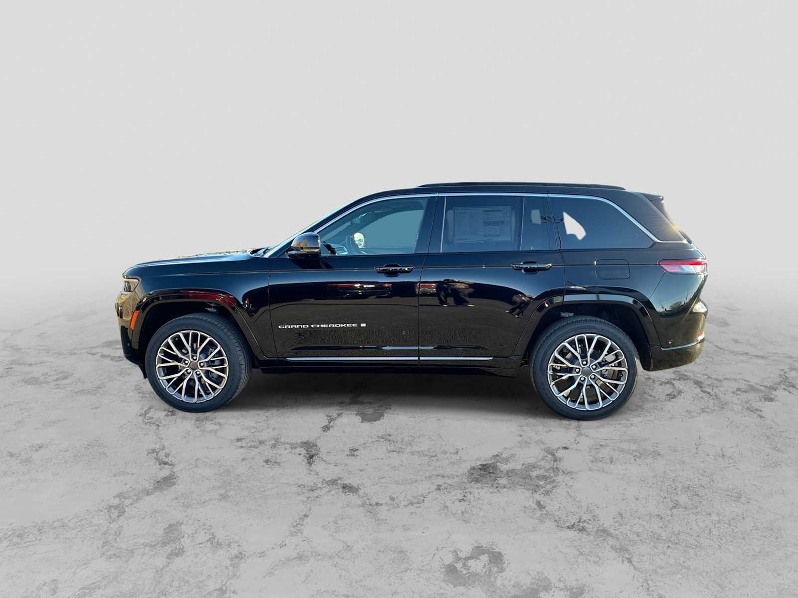 Thumbnail: 2026 Jeep Grand Cherokee - 5