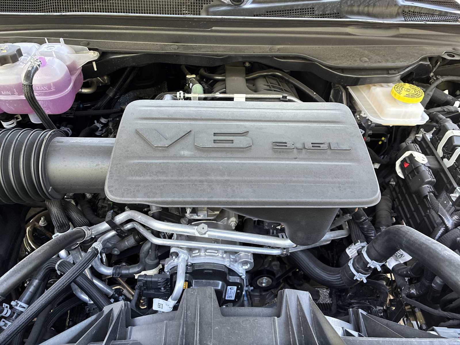 Thumbnail: 2026 RAM 1500 - 17