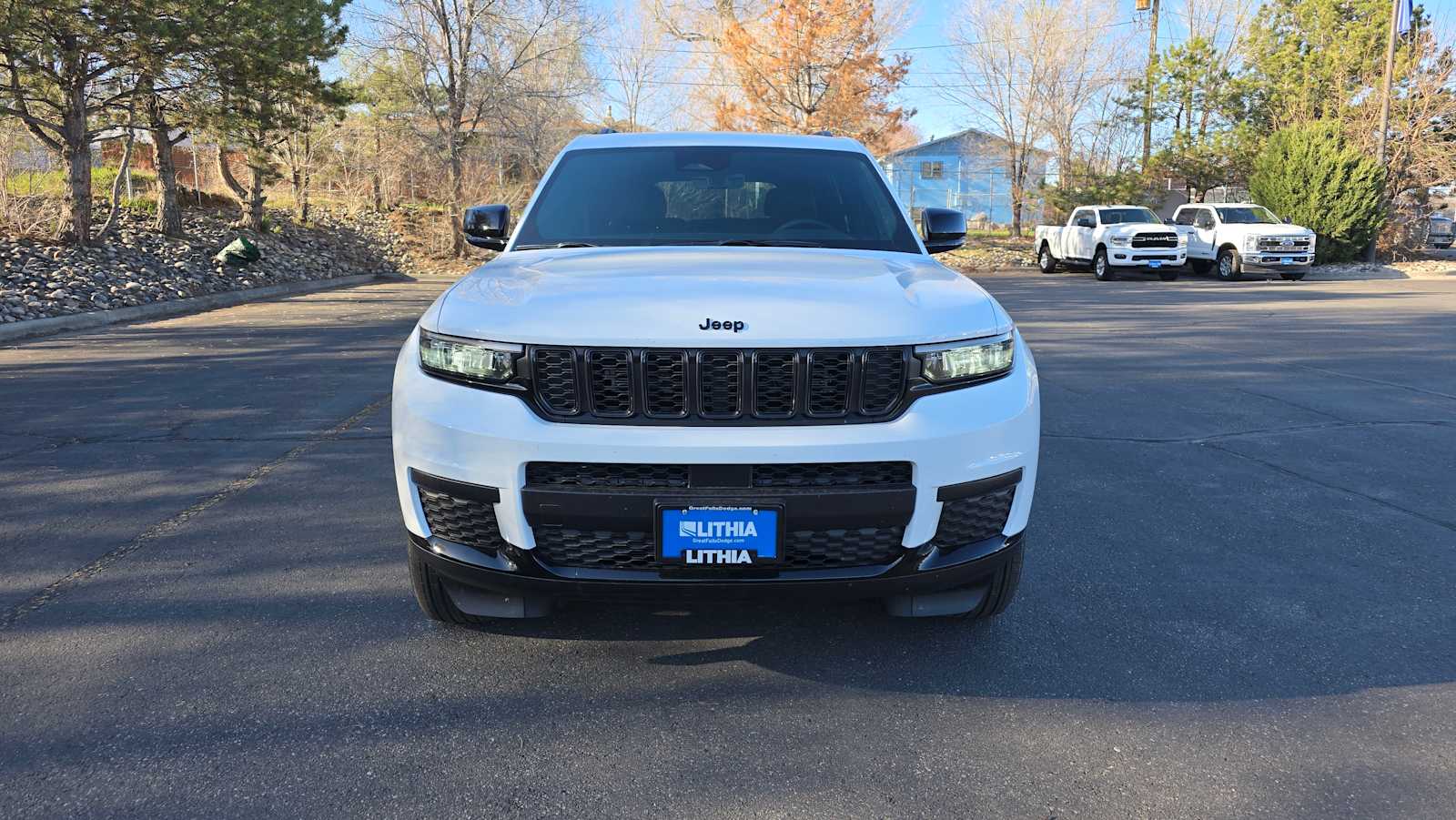 2025 Jeep Grand Cherokee Altitude X photo 3