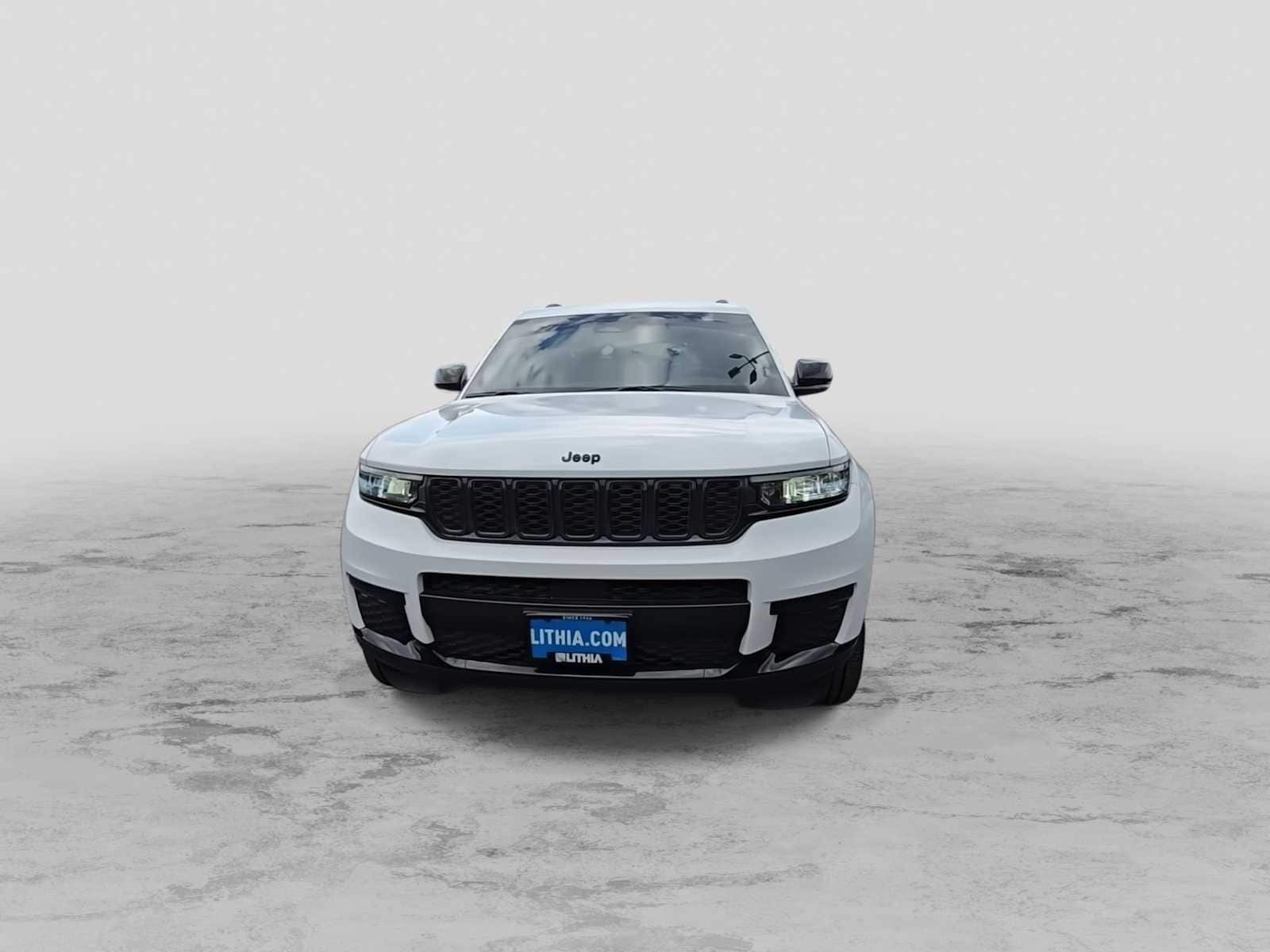 Thumbnail: 2023 Jeep Grand Cherokee - 3