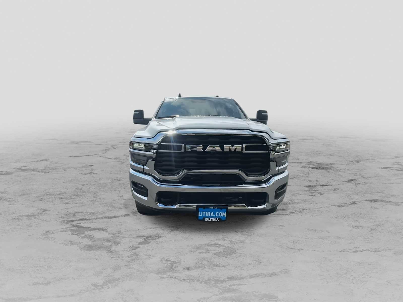 2025 Ram 2500 Tradesman photo 3