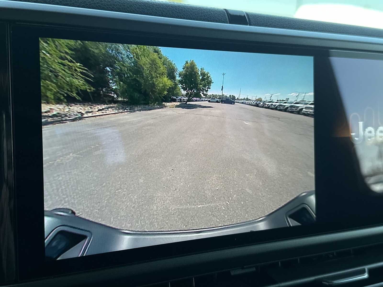 Thumbnail: 2025 Jeep Gladiator - 22