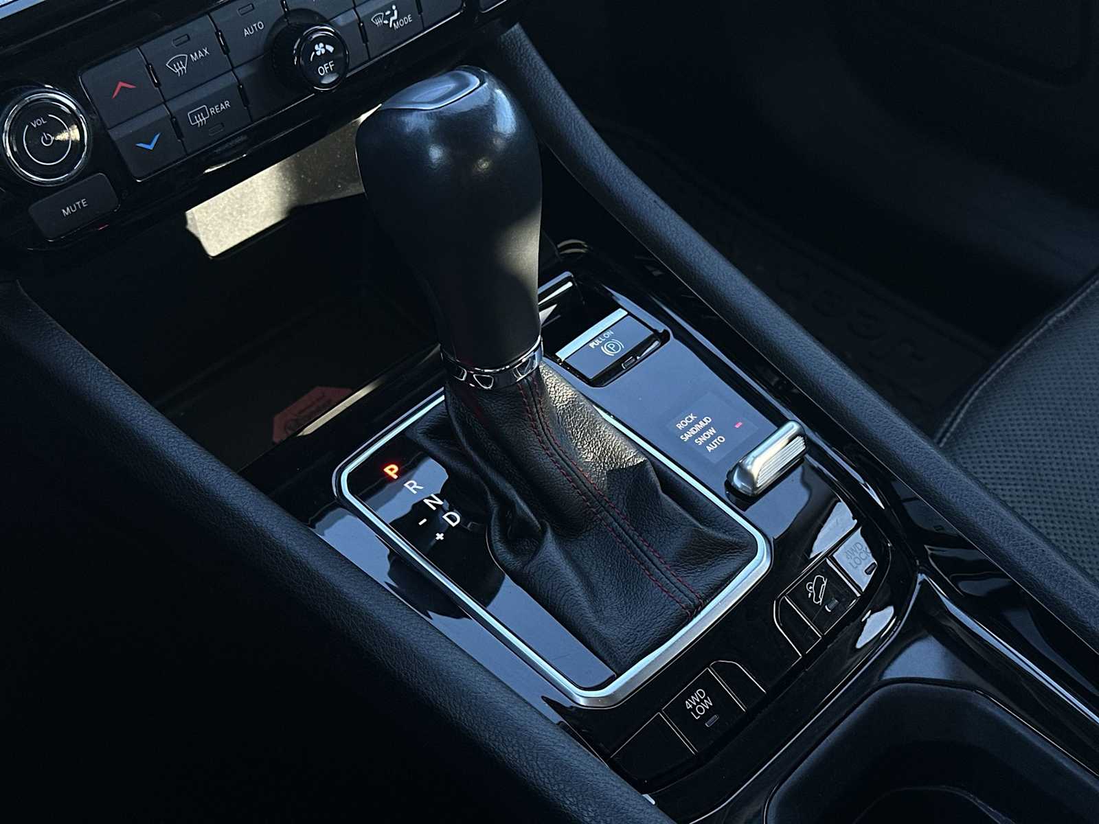 Thumbnail: 2022 Jeep Compass - 20