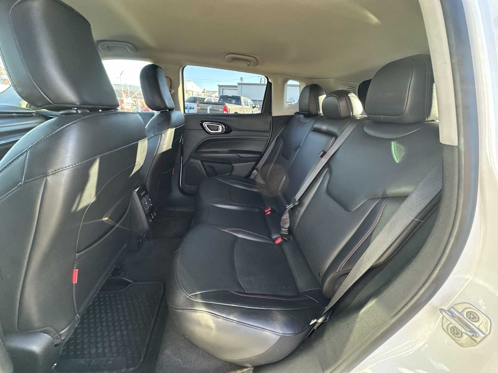 Thumbnail: 2022 Jeep Compass - 23