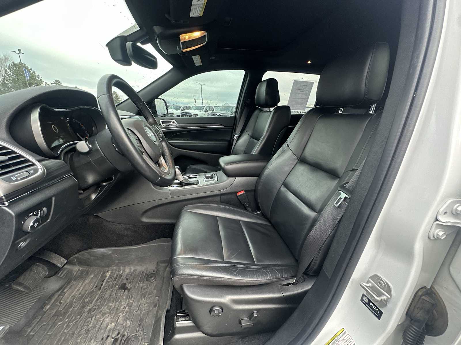 Thumbnail: 2022 Jeep Grand Cherokee - 13