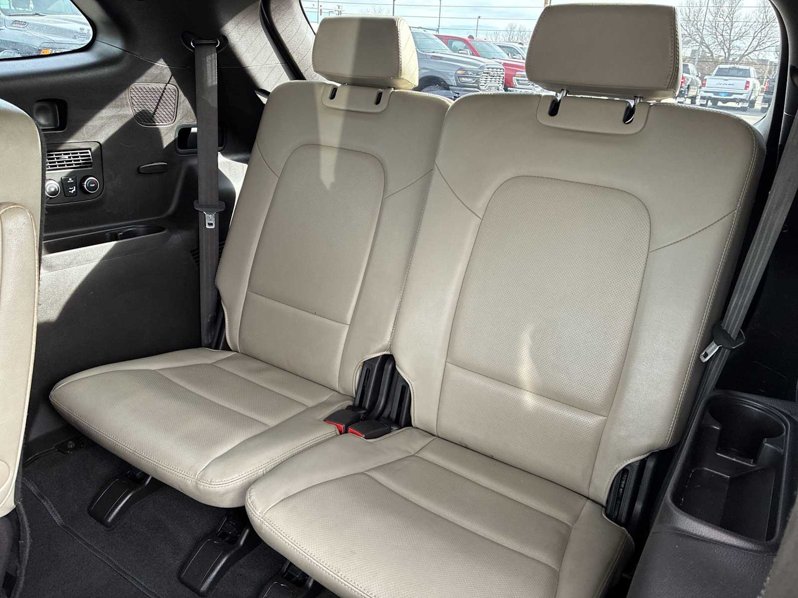 Thumbnail: 2016 Hyundai Santa Fe - 26