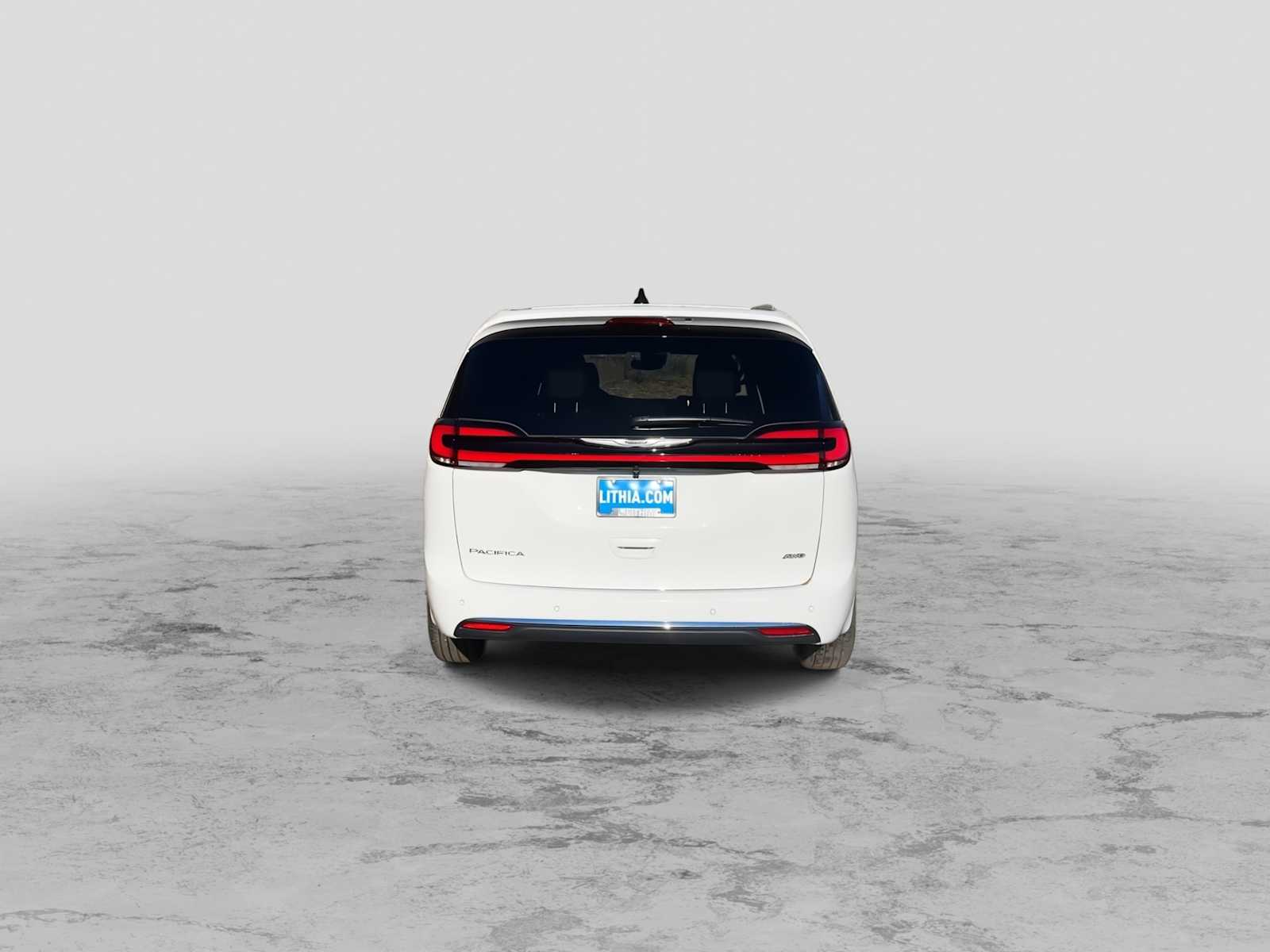 Thumbnail: 2026 Chrysler Pacifica - 7