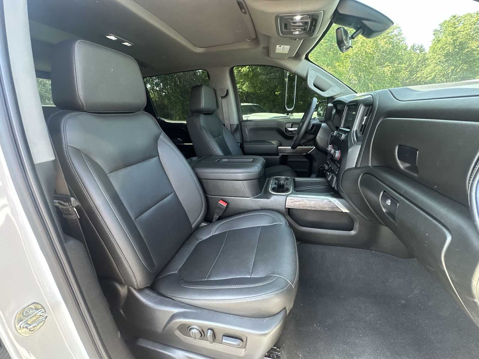 Thumbnail: 2022 Chevrolet Silverado 1500 - 25