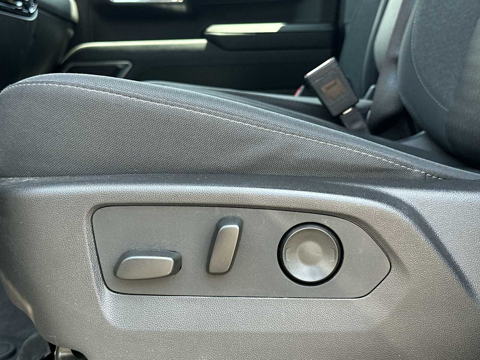 Thumbnail: 2024 Chevrolet Silverado 1500 - 14