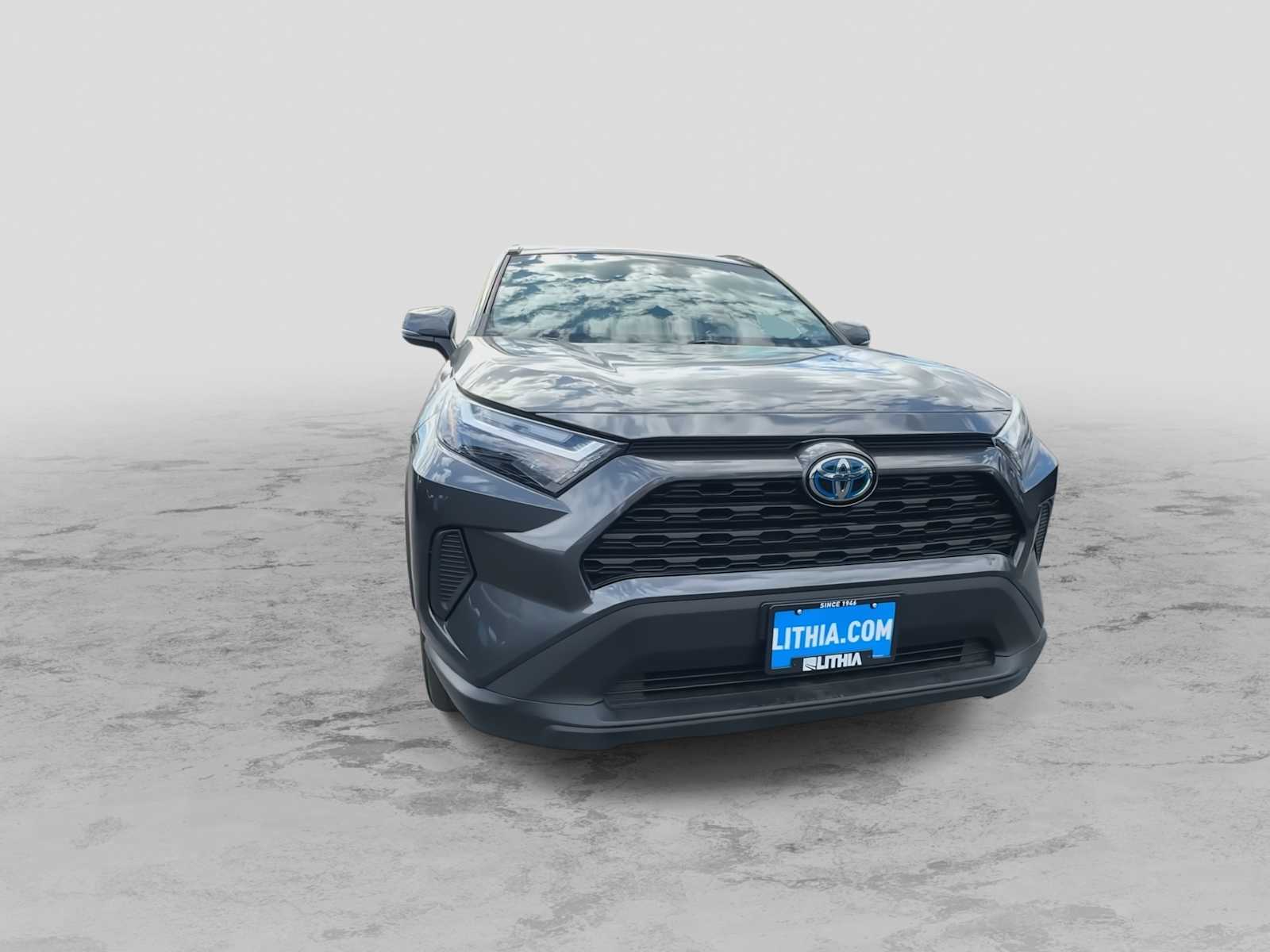 Thumbnail: 2023 Toyota RAV4 - 3