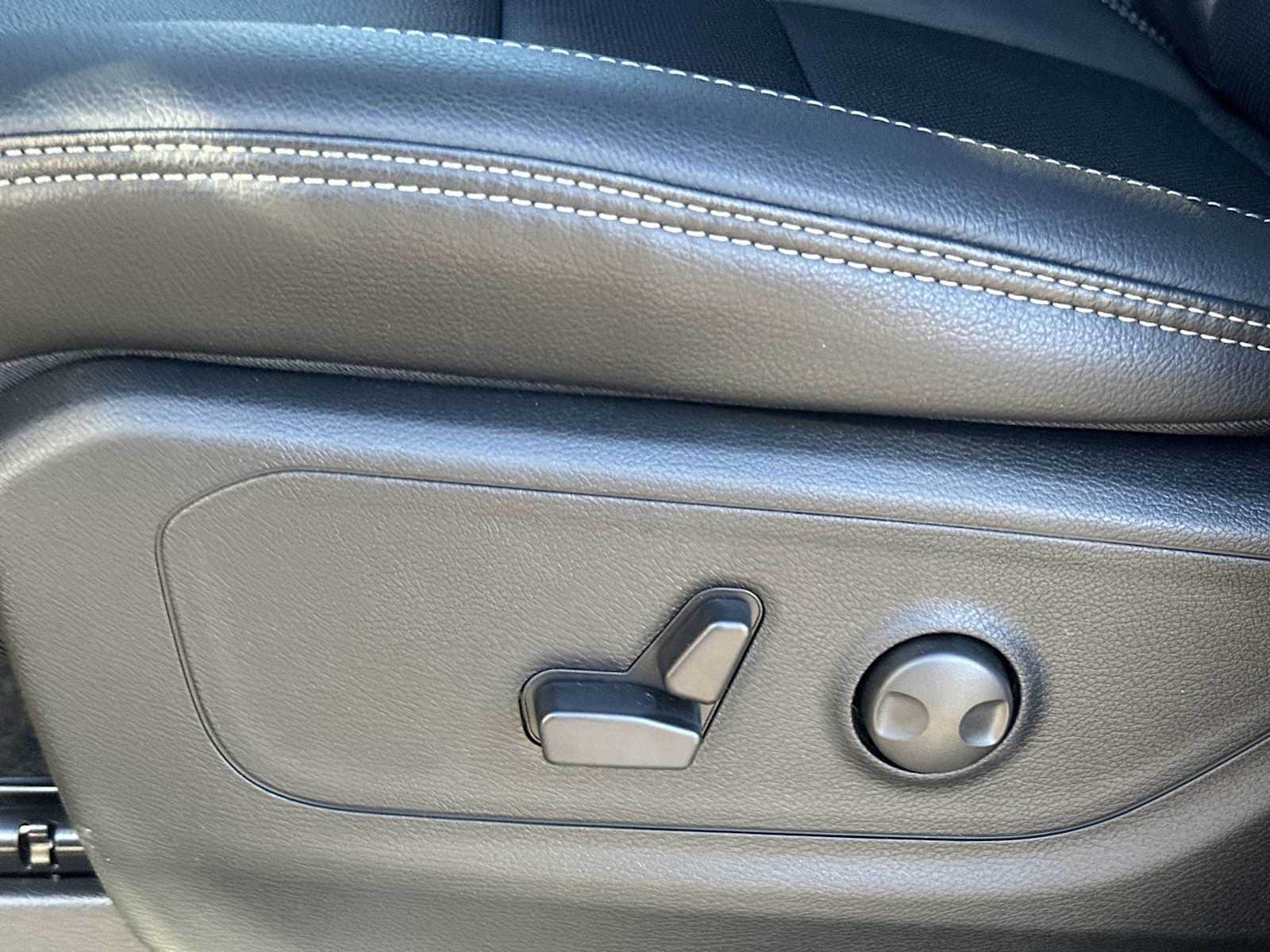 Thumbnail: 2026 RAM 1500 - 14