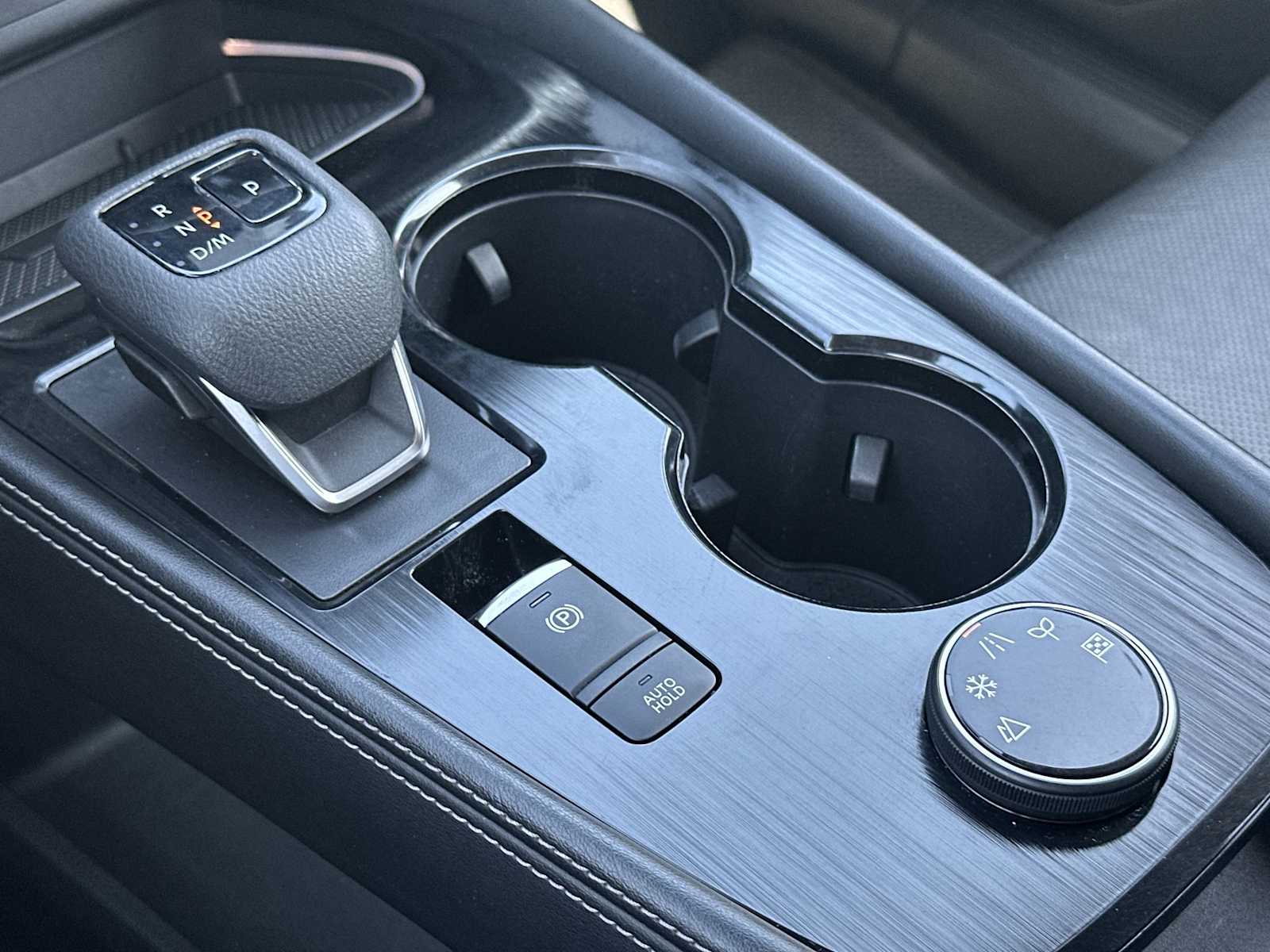 Thumbnail: 2022 Nissan Rogue - 21