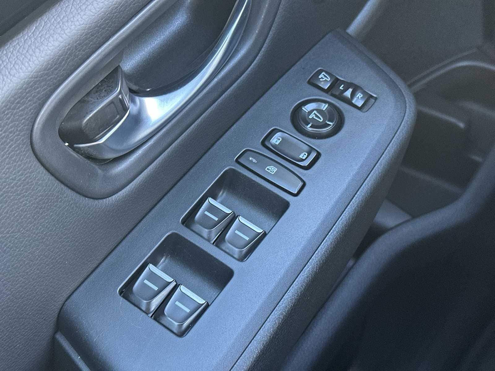 Thumbnail: 2024 Honda Pilot - 15