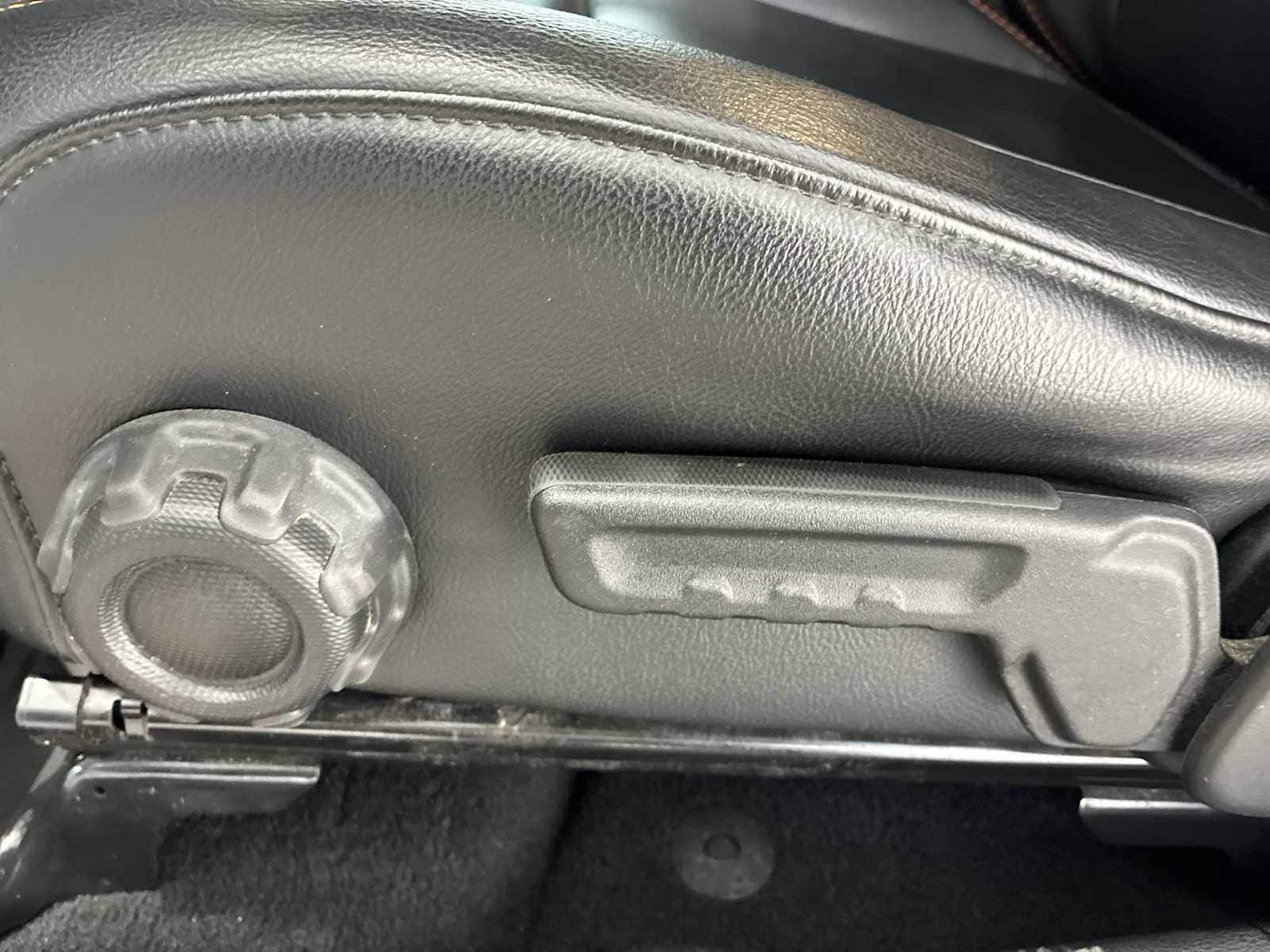 Thumbnail: 2021 Jeep Gladiator - 14