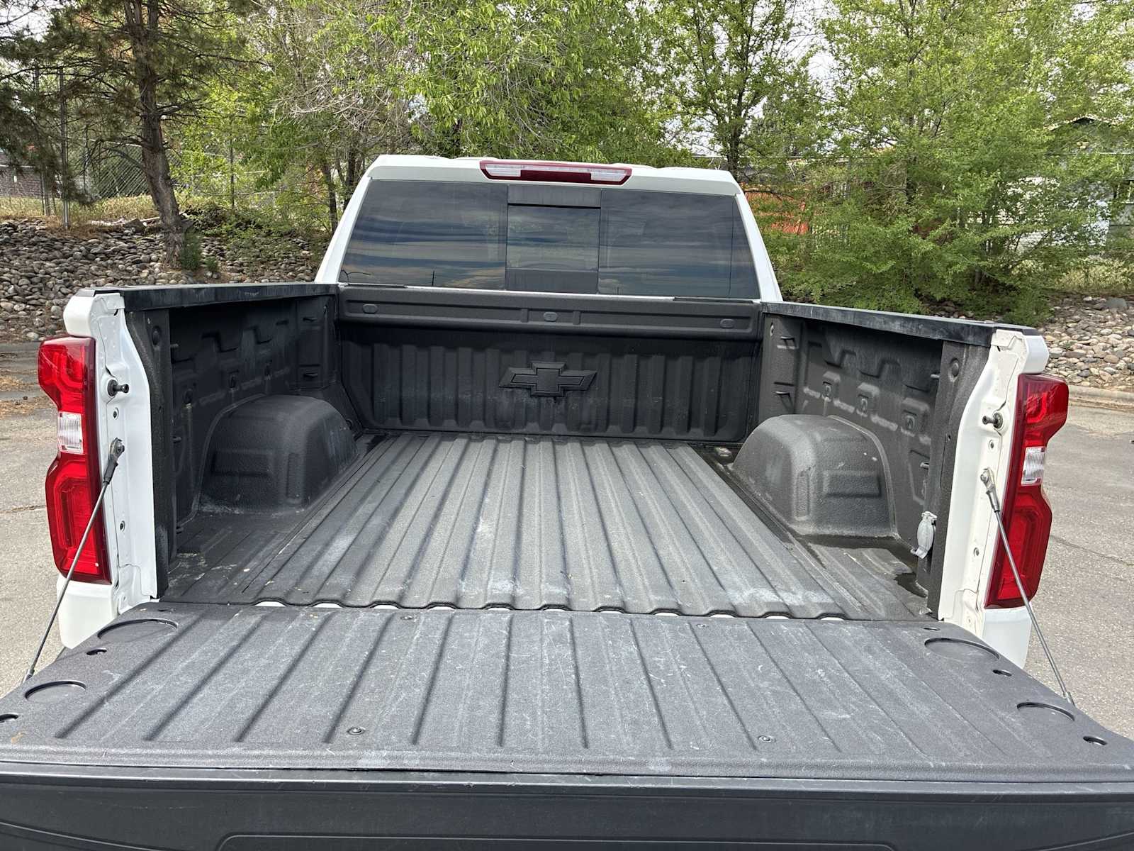 Thumbnail: 2022 Chevrolet Silverado 1500 - 18