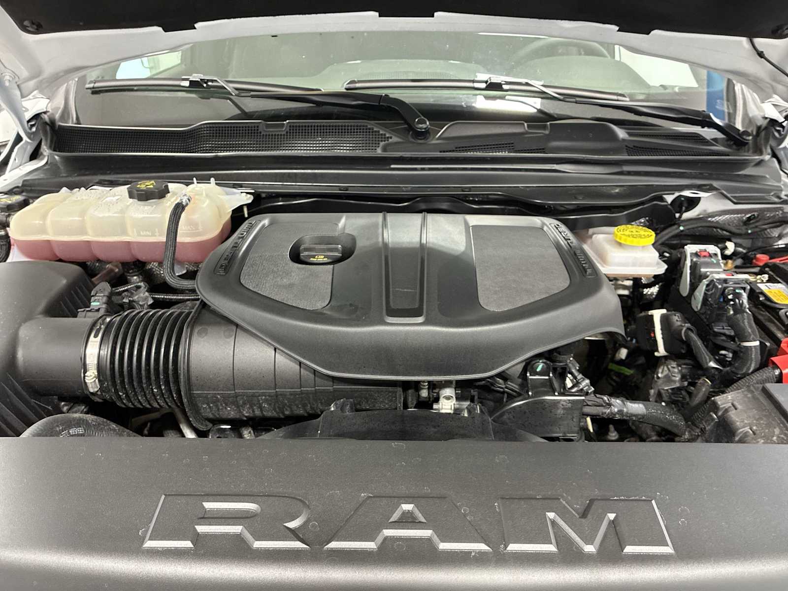 Thumbnail: 2025 RAM 1500 - 17