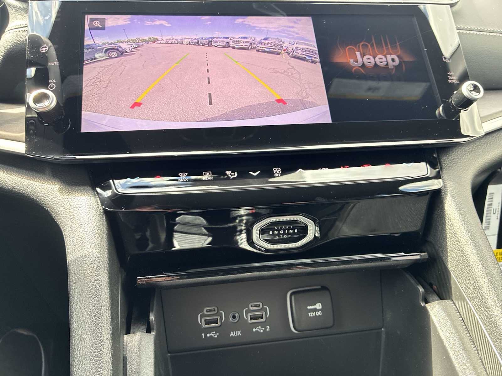 Thumbnail: 2026 Jeep Grand Cherokee - 24