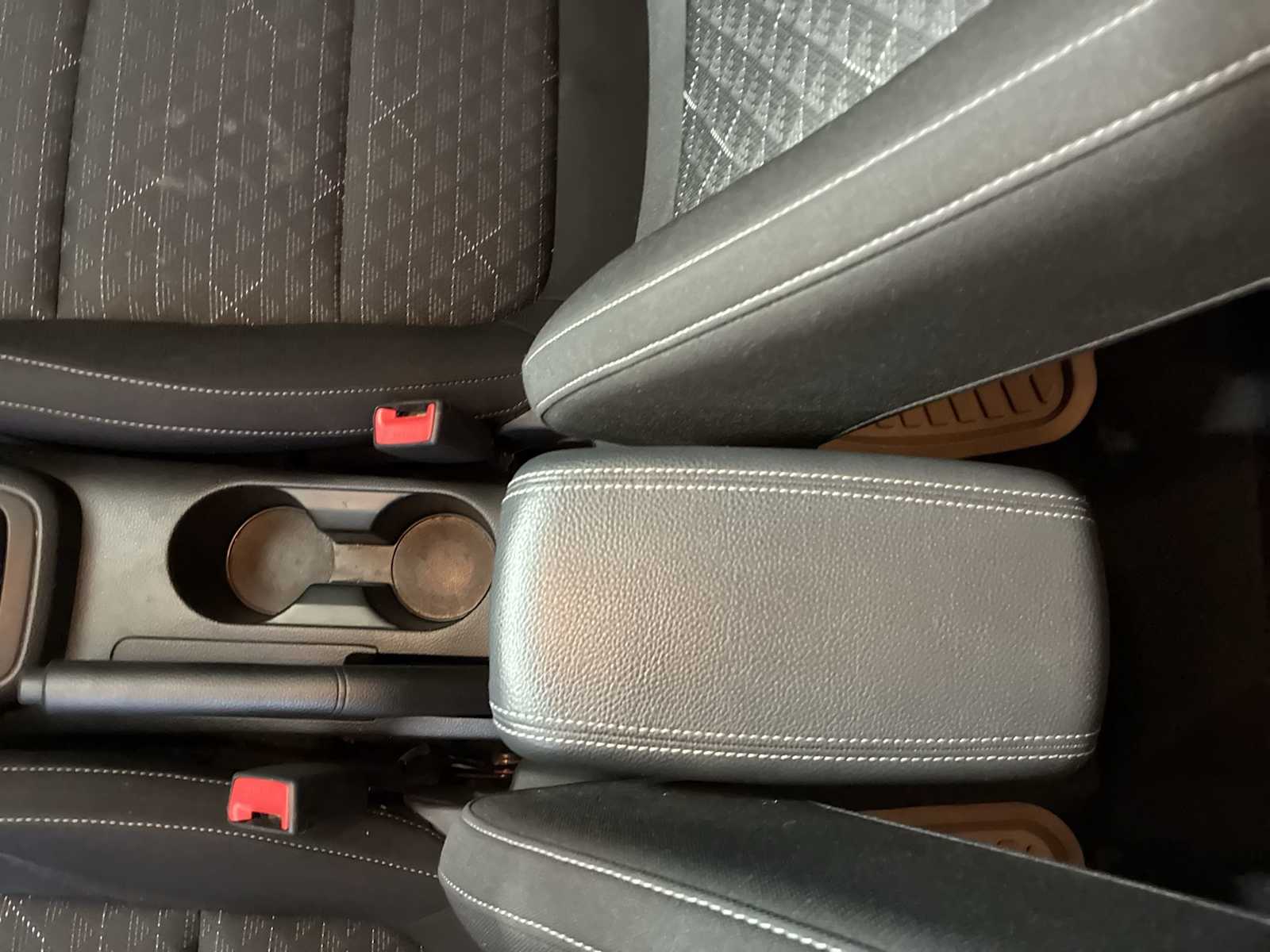 Thumbnail: 2021 Kia Rio - 21