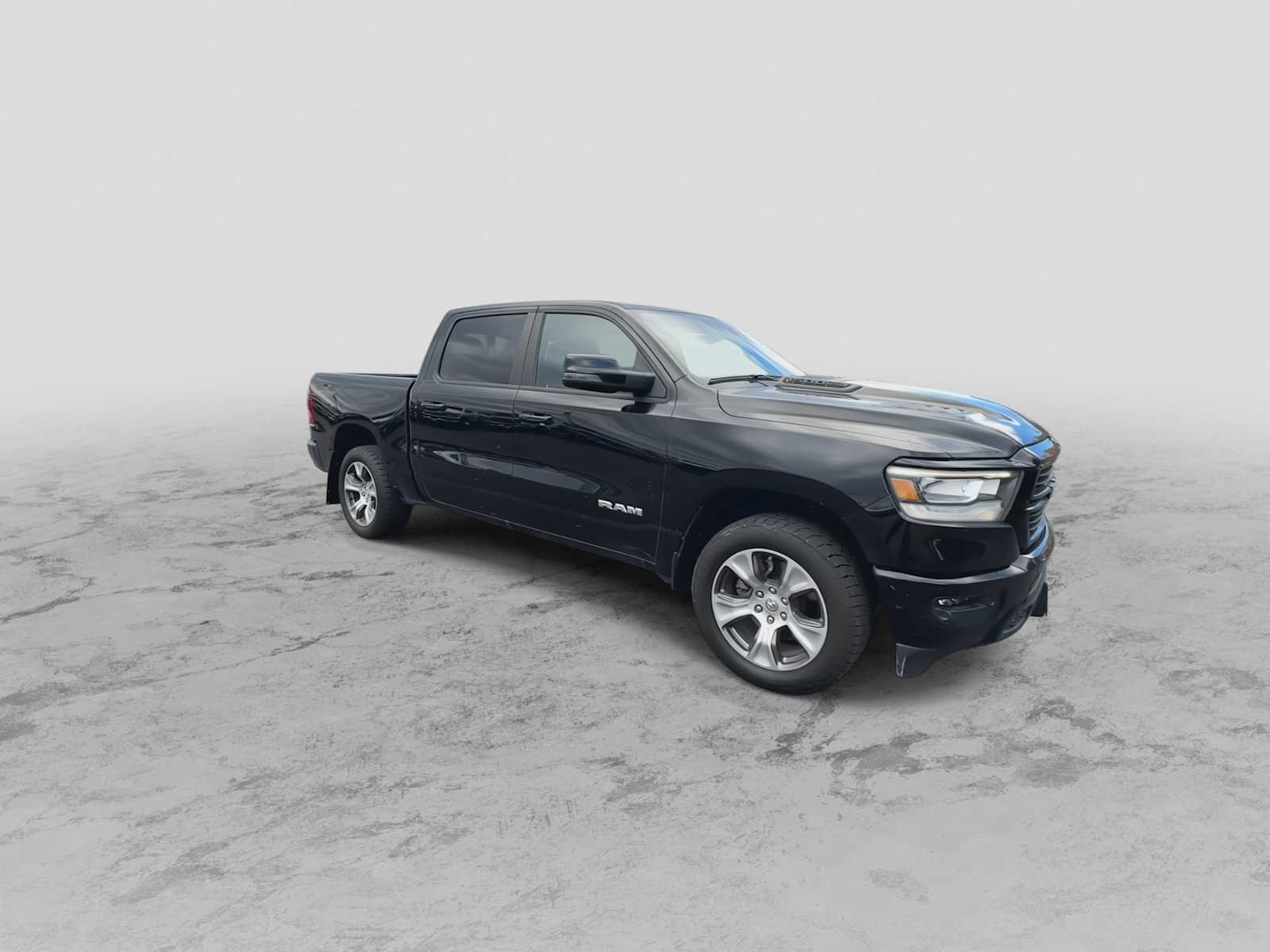 2023 Ram 1500 Laramie photo 2