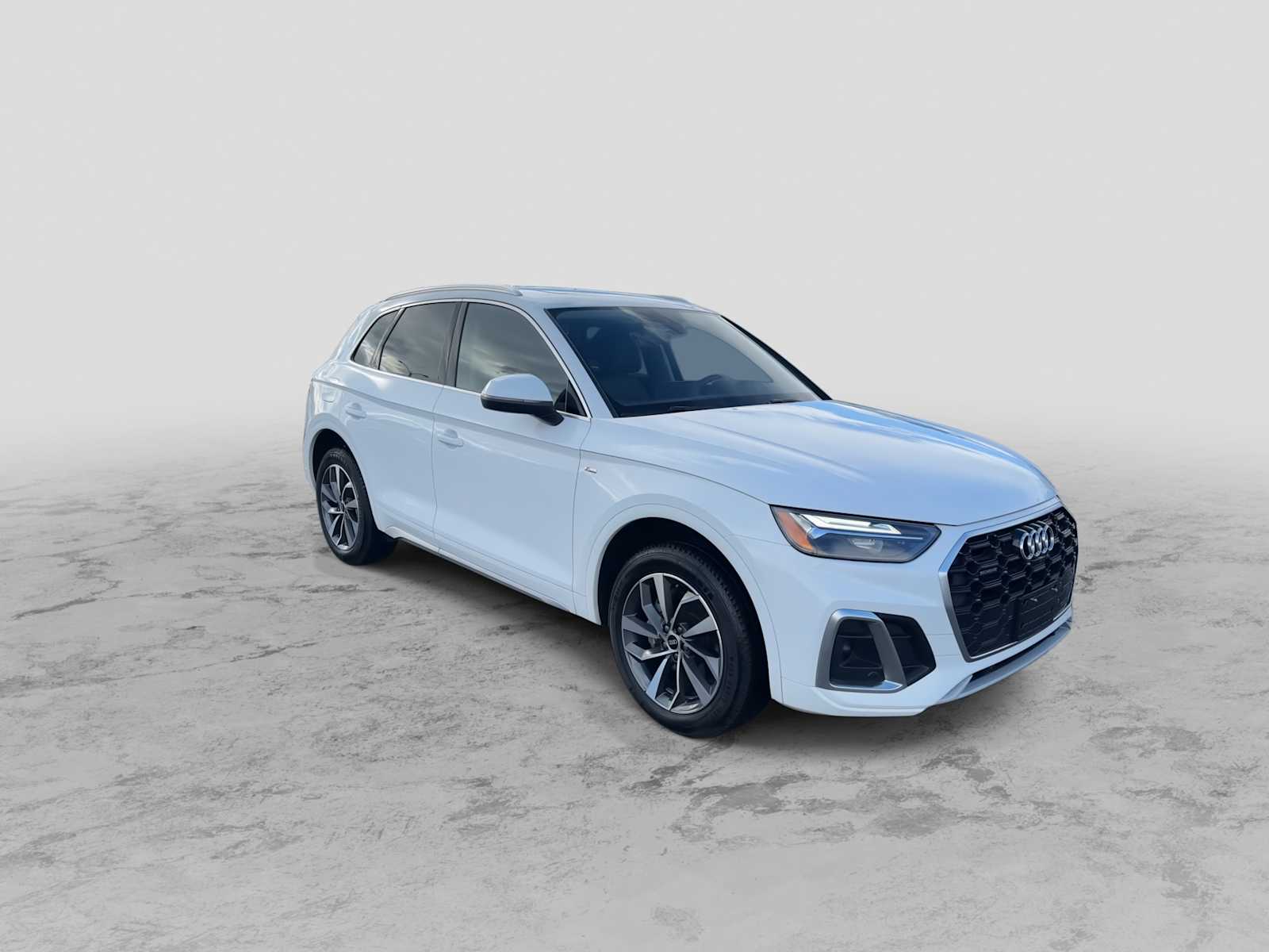 Thumbnail: 2023 Audi Q5 - 2
