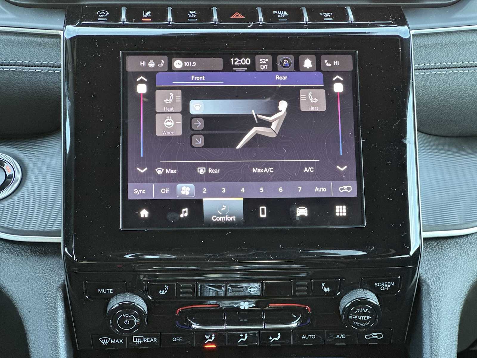 Thumbnail: 2025 Jeep Grand Cherokee - 16