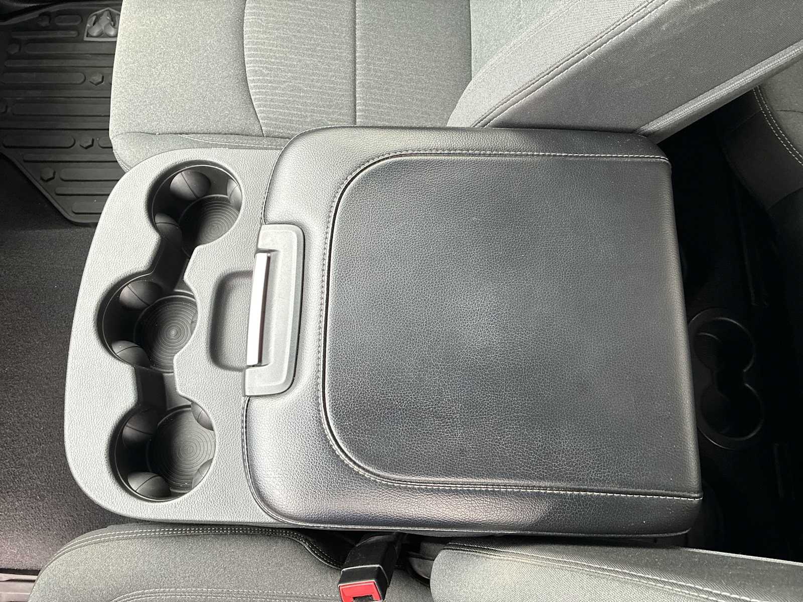 Thumbnail: 2022 RAM 1500 Classic - 22