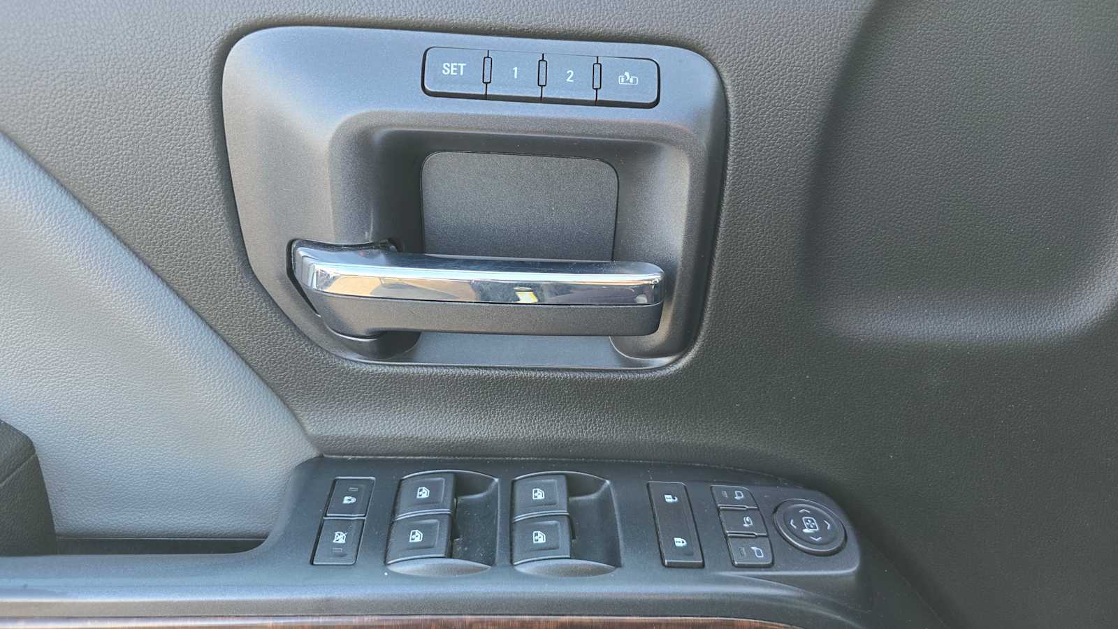 Thumbnail: 2018 GMC Sierra 2500 - 24