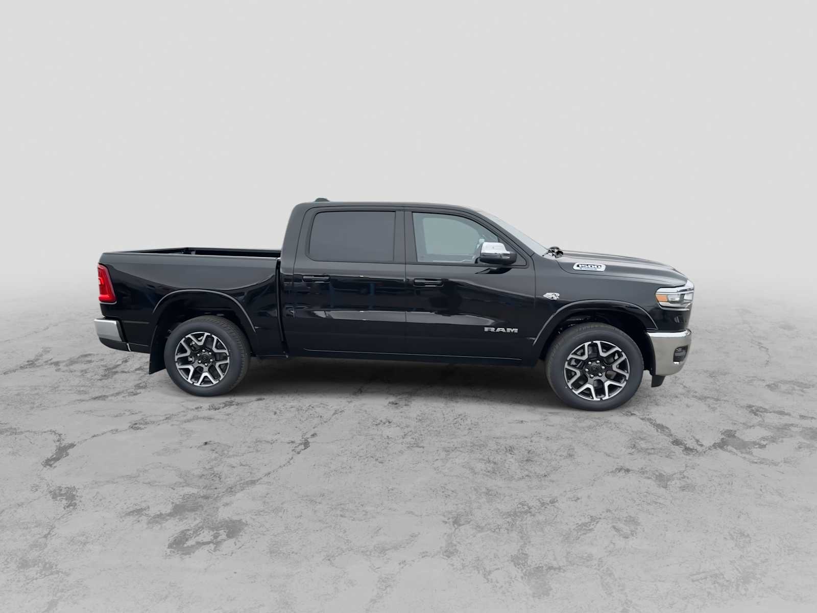 Thumbnail: 2026 RAM 1500 - 9