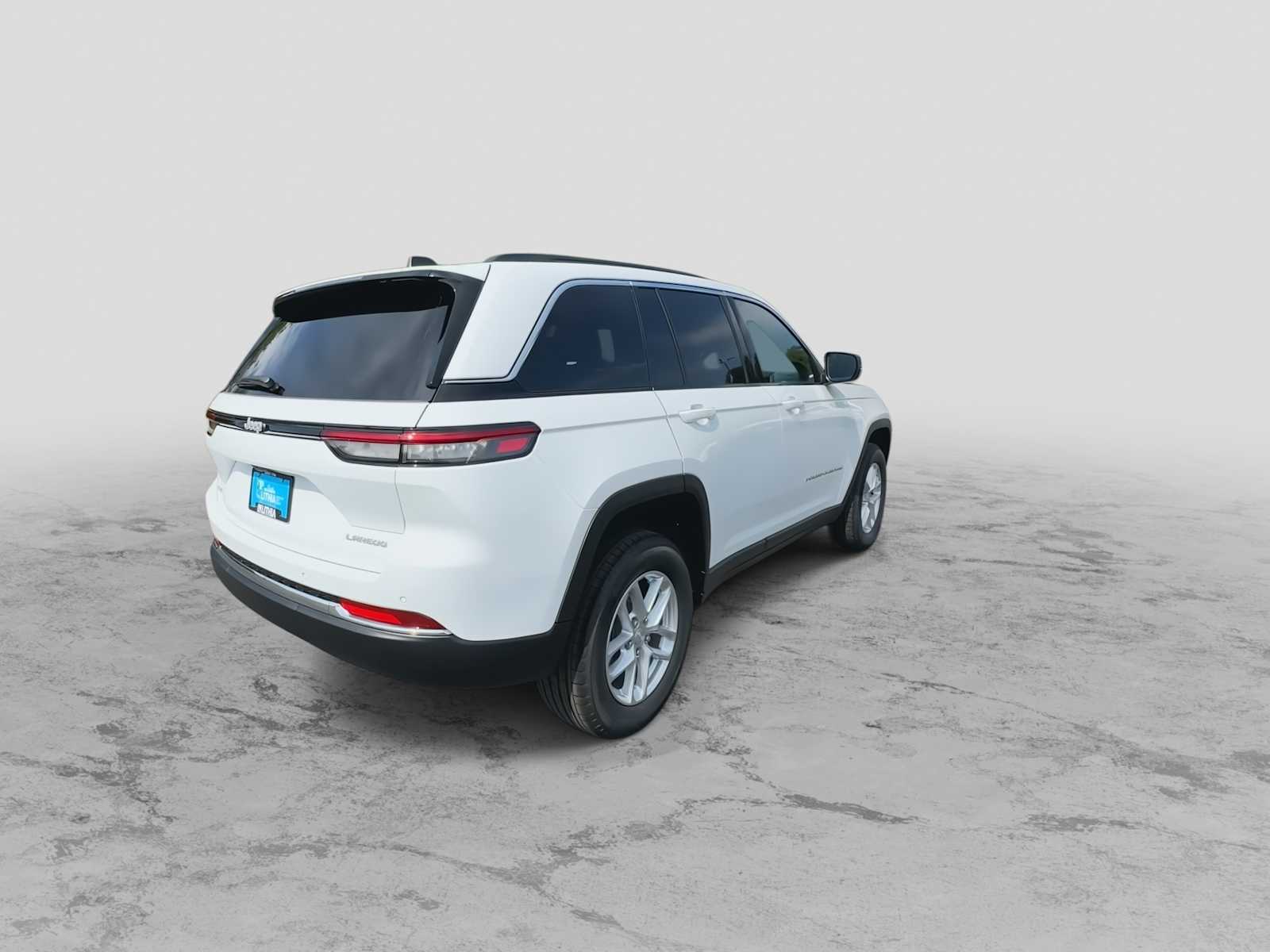 Thumbnail: 2025 Jeep Grand Cherokee - 8