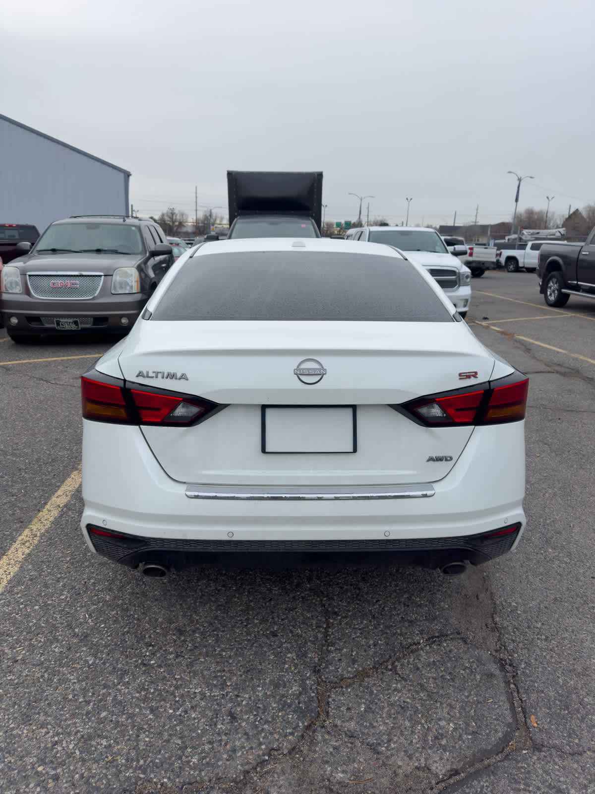 2023 Nissan Altima 2.5 SR photo 3